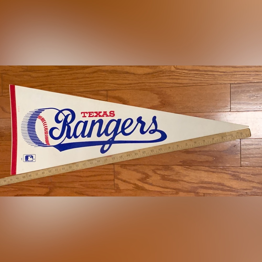 1984 Vintage TEXAS RANGERS Baseball Pennant Flag Officially Licensed